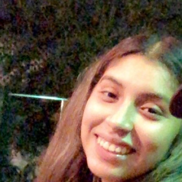 Meet your Posher, Giselle - Picture 1 of 1